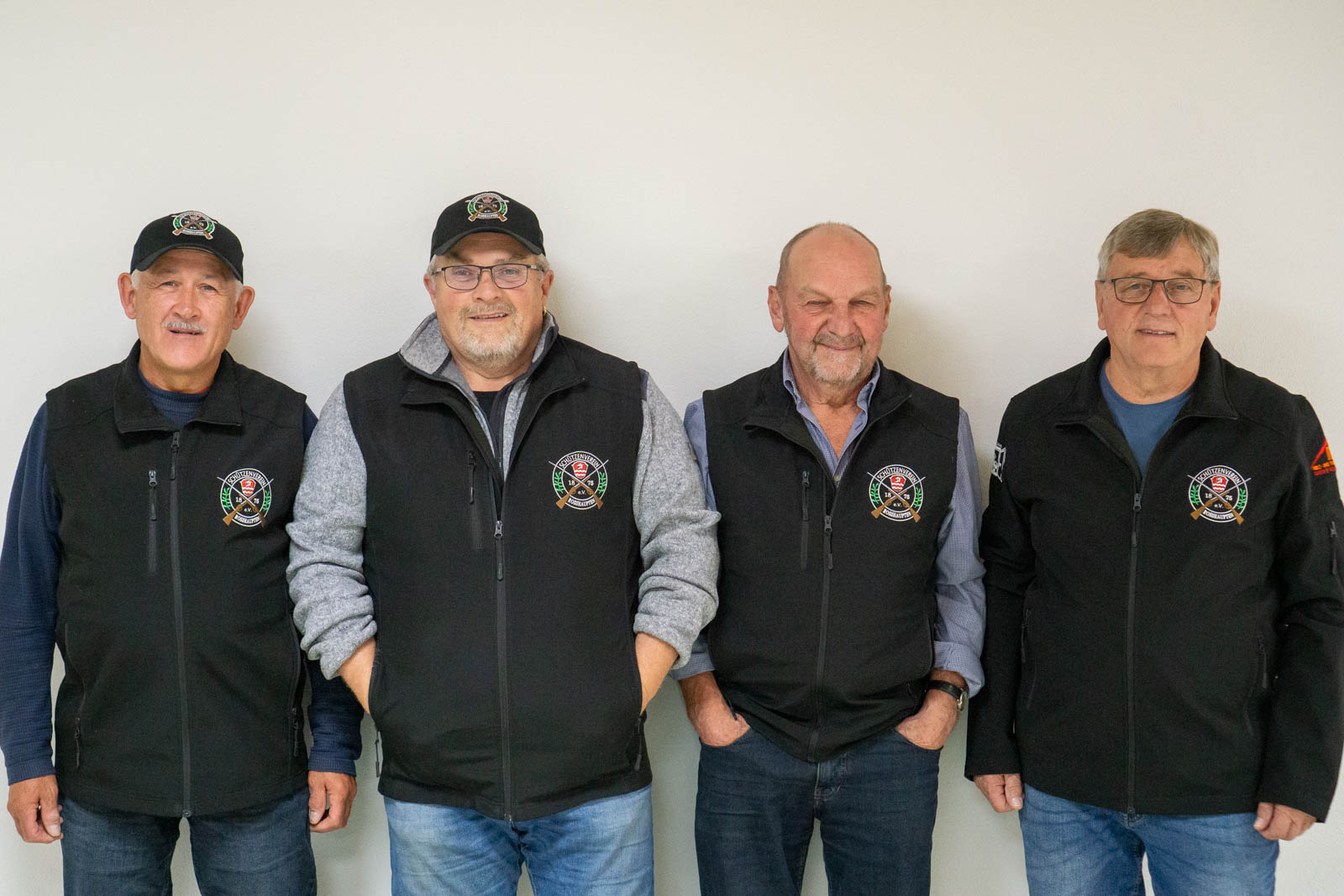 Beisitzer: Josef Skoetz, Siegfried Hartmann, Georg Schmid, Raimund Weinhart